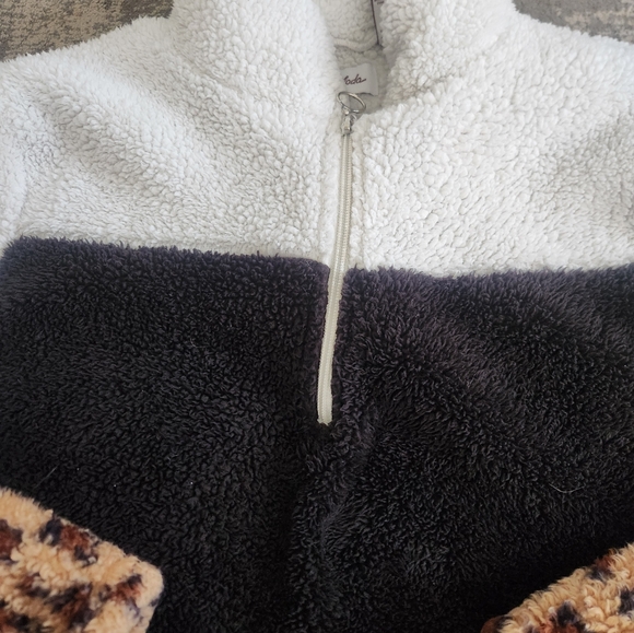 LeModa Fleece - Picture 4 of 6